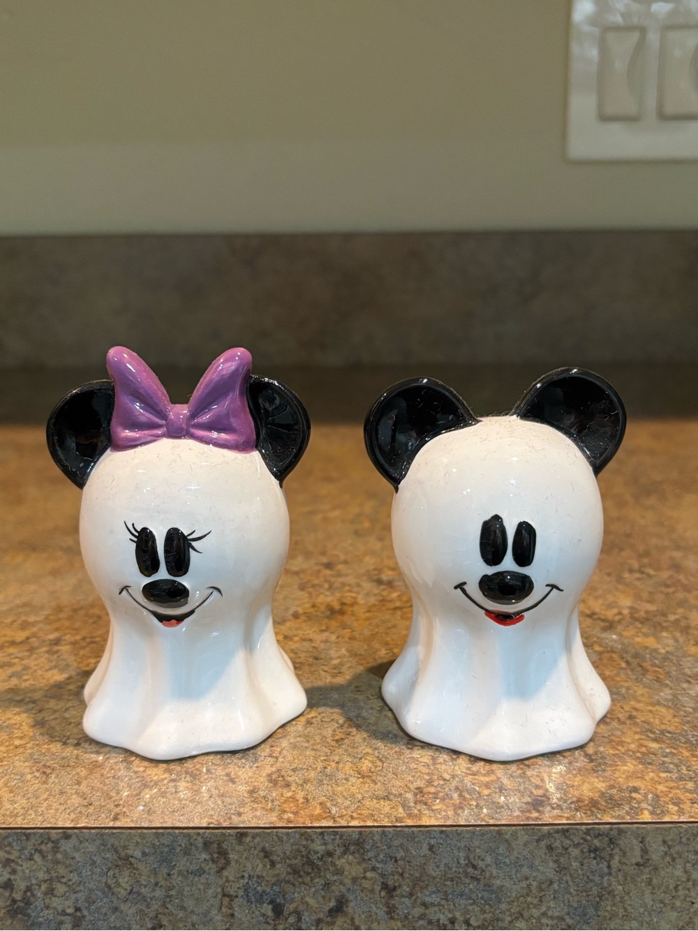 Mickey and min now ghost Halloween salt and pepper shakers home decor